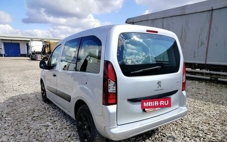 Peugeot Partner II рестайлинг 2, 2021 год, 1 800 000 рублей, 4 фотография