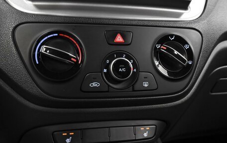 Hyundai Solaris II рестайлинг, 2019 год, 1 490 000 рублей, 16 фотография