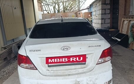 Hyundai Solaris II рестайлинг, 2013 год, 280 000 рублей, 2 фотография