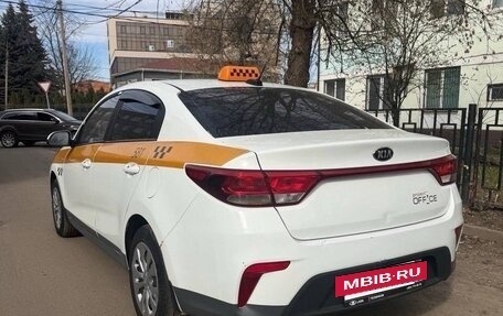 KIA Rio IV, 2018 год, 715 000 рублей, 2 фотография
