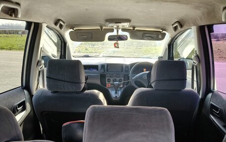 Toyota Corolla Spacio II, 2003 год, 400 000 рублей, 8 фотография