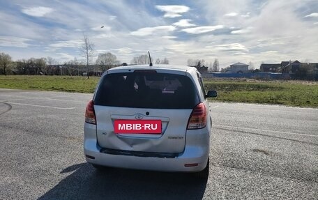 Toyota Corolla Spacio II, 2003 год, 400 000 рублей, 4 фотография