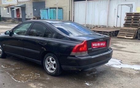 Volvo S60 III, 2001 год, 350 000 рублей, 4 фотография