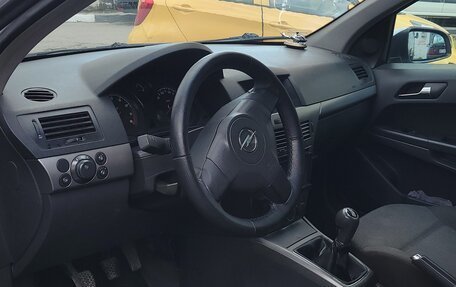 Opel Astra H, 2004 год, 370 000 рублей, 10 фотография