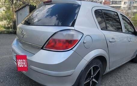 Opel Astra H, 2004 год, 370 000 рублей, 3 фотография