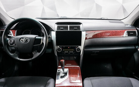 Toyota Camry, 2012 год, 1 690 000 рублей, 9 фотография