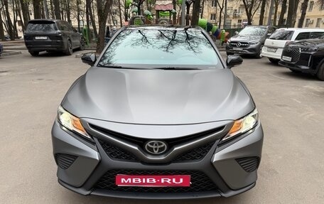Toyota Camry, 2018 год, 2 590 000 рублей, 1 фотография
