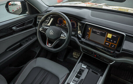 Volkswagen Teramont I, 2024 год, 5 300 000 рублей, 14 фотография