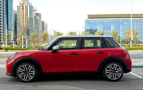 MINI Hatch, 2025 год, 4 280 000 рублей, 5 фотография