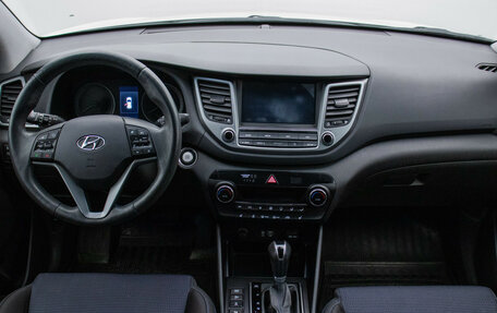 Hyundai Tucson III, 2018 год, 2 150 000 рублей, 13 фотография