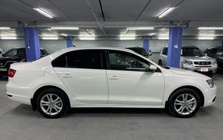 Volkswagen Jetta VI, 2011 год, 825 000 рублей, 4 фотография