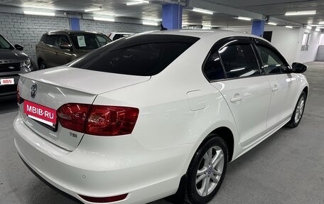 Volkswagen Jetta VI, 2011 год, 825 000 рублей, 5 фотография