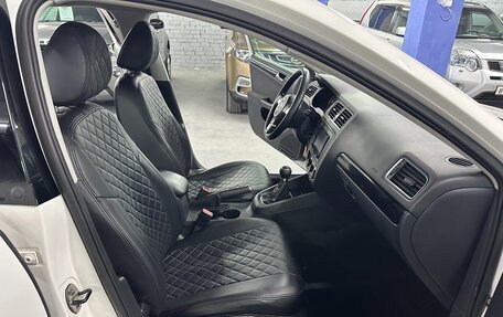 Volkswagen Jetta VI, 2011 год, 825 000 рублей, 19 фотография