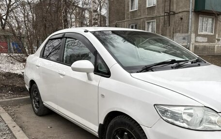 Honda Fit Aria, 2006 год, 550 000 рублей, 2 фотография