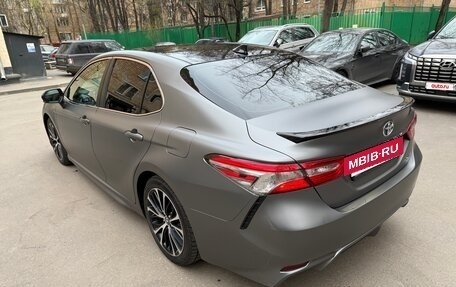 Toyota Camry, 2018 год, 2 590 000 рублей, 5 фотография