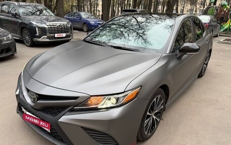 Toyota Camry, 2018 год, 2 590 000 рублей, 2 фотография