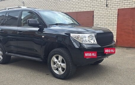 Toyota Land Cruiser 200, 2011 год, 2 700 000 рублей, 2 фотография