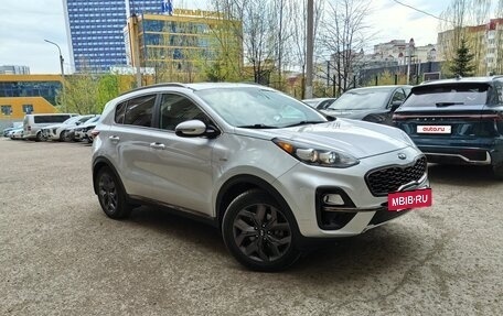 KIA Sportage IV рестайлинг, 2019 год, 2 290 000 рублей, 2 фотография