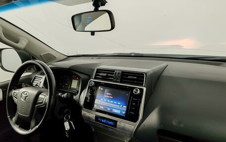 Toyota Land Cruiser Prado 150 рестайлинг 2, 2020 год, 4 199 000 рублей, 11 фотография