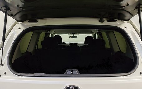 Toyota Land Cruiser Prado 150 рестайлинг 2, 2020 год, 4 199 000 рублей, 23 фотография