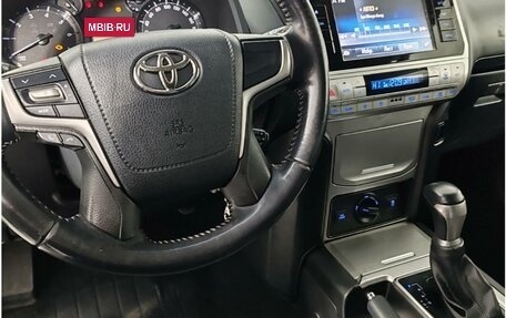 Toyota Land Cruiser Prado 150 рестайлинг 2, 2020 год, 4 199 000 рублей, 24 фотография