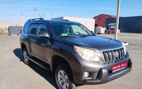 Toyota Land Cruiser Prado 150 рестайлинг 2, 2009 год, 1 900 000 рублей, 2 фотография