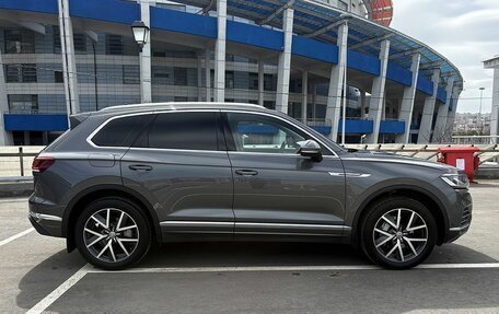 Volkswagen Touareg III, 2019 год, 5 099 000 рублей, 6 фотография