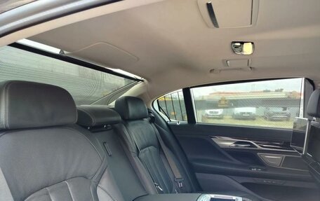 BMW 7 серия, 2019 год, 8 000 000 рублей, 10 фотография