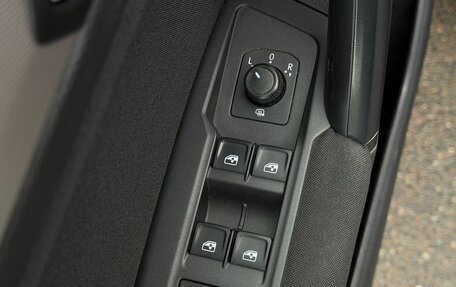 Volkswagen Tiguan II, 2018 год, 1 950 000 рублей, 11 фотография