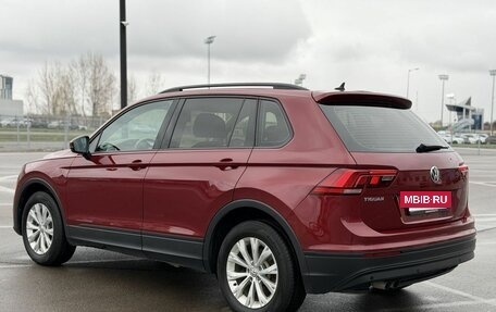 Volkswagen Tiguan II, 2018 год, 1 950 000 рублей, 4 фотография