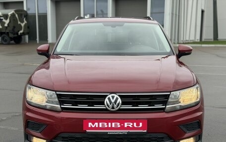 Volkswagen Tiguan II, 2018 год, 1 950 000 рублей, 2 фотография