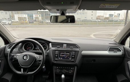 Volkswagen Tiguan II, 2018 год, 1 950 000 рублей, 23 фотография