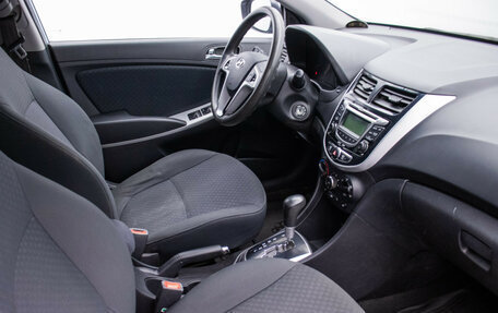 Hyundai Solaris II рестайлинг, 2012 год, 640 000 рублей, 9 фотография