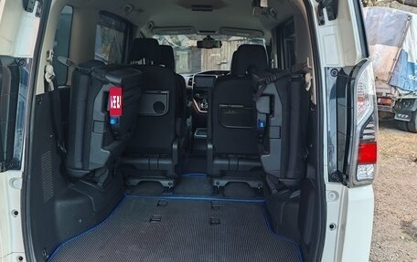 Nissan Serena IV, 2019 год, 2 210 000 рублей, 13 фотография