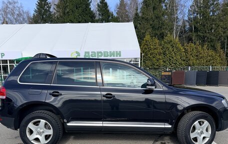 Volkswagen Touareg III, 2005 год, 1 150 000 рублей, 2 фотография