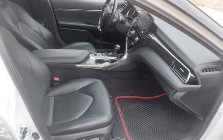 Toyota Camry, 2022 год, 4 300 000 рублей, 8 фотография