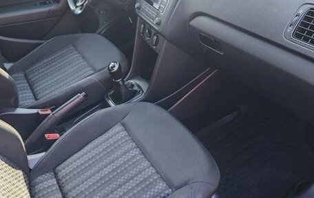 Volkswagen Polo VI (EU Market), 2016 год, 910 000 рублей, 4 фотография