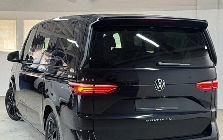 Volkswagen Multivan, 2024 год, 5 893 000 рублей, 8 фотография