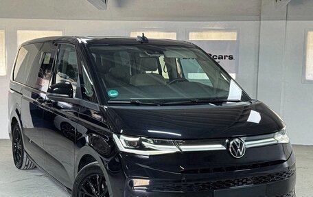 Volkswagen Multivan, 2024 год, 5 893 000 рублей, 9 фотография