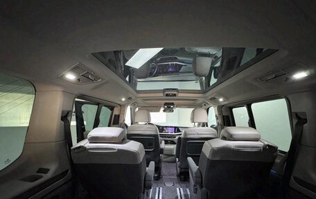 Volkswagen Multivan, 2024 год, 5 893 000 рублей, 3 фотография