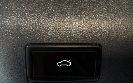 Volkswagen Multivan, 2024 год, 5 893 000 рублей, 15 фотография