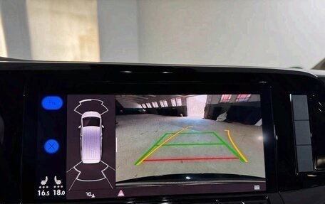 Volkswagen Multivan, 2024 год, 5 893 000 рублей, 24 фотография