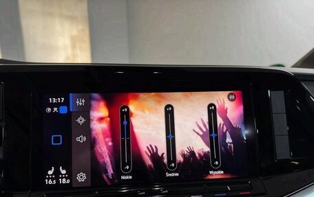 Volkswagen Multivan, 2024 год, 5 893 000 рублей, 23 фотография