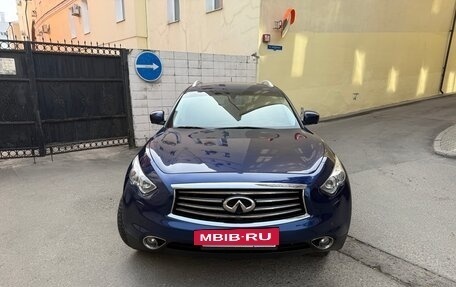 Infiniti FX II, 2012 год, 2 250 000 рублей, 3 фотография