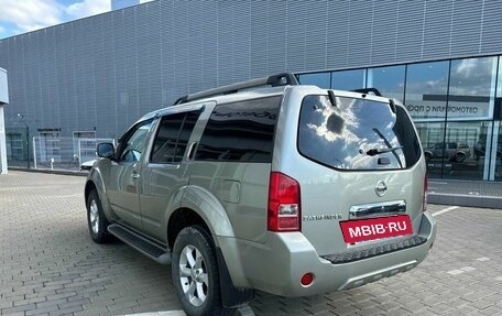 Nissan Pathfinder, 2010 год, 1 390 000 рублей, 3 фотография