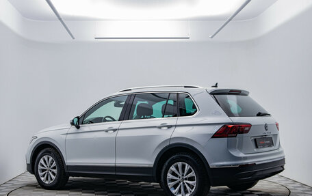 Volkswagen Tiguan II, 2020 год, 2 620 000 рублей, 7 фотография
