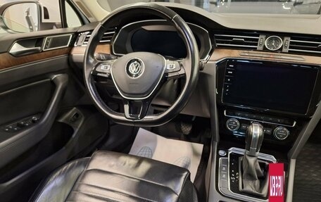 Volkswagen Passat B8 рестайлинг, 2017 год, 2 200 000 рублей, 15 фотография