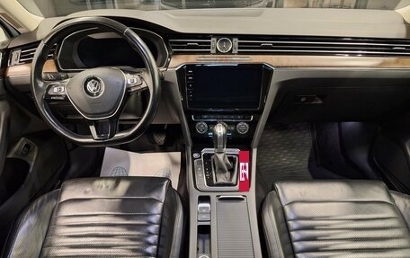 Volkswagen Passat B8 рестайлинг, 2017 год, 2 200 000 рублей, 6 фотография