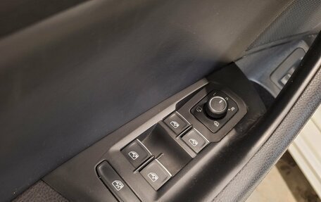 Volkswagen Passat B8 рестайлинг, 2017 год, 2 200 000 рублей, 18 фотография