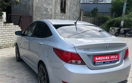 Hyundai Solaris II рестайлинг, 2016 год, 600 000 рублей, 3 фотография